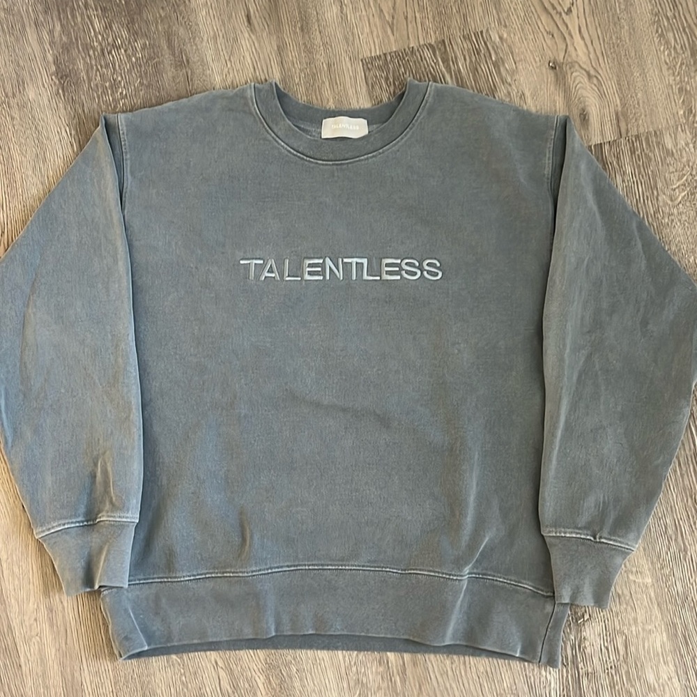 Medium talentless crewneck